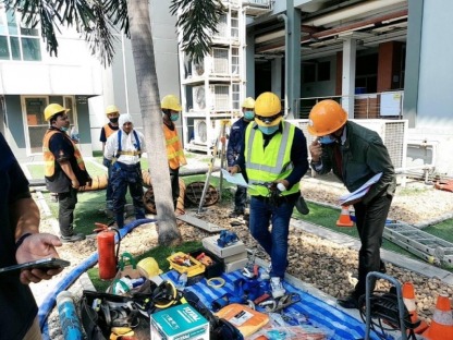 บริการรับเหมาทำงานในที่อับอากาศ - บริษัท อะโกลว (ประเทศไทย) จำกัด 